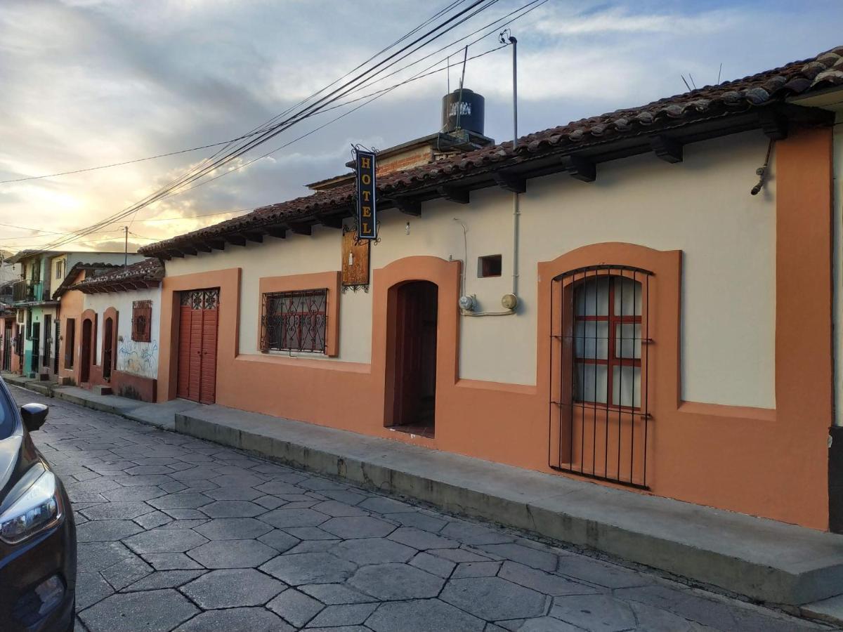 Hotel Alexandria San Cristóbal de Las Casas Exterior foto